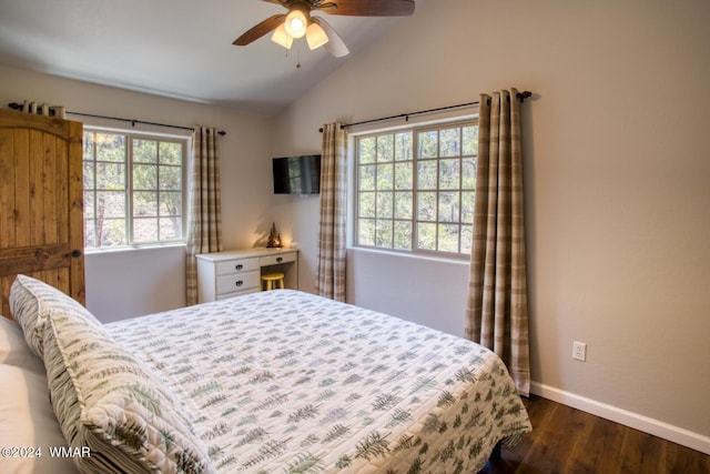 2020 S Pleasantview Dr, Show Low, AZ 85901 - bedroom featuring lofted ceiling, wood finished floors, baseboards, and a ceiling fan