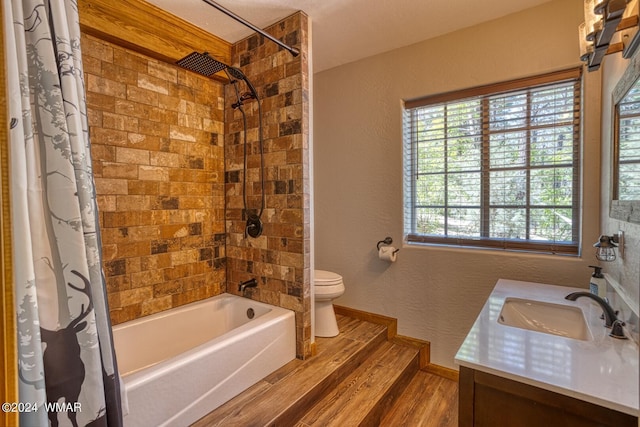 2020 S Pleasantview Dr, Show Low, AZ 85901 - full bathroom with wood finished floors, shower / bath combination with curtain, vanity, toilet, and a textured wall