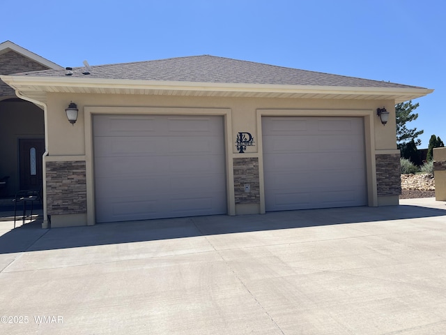 1420 W Haystack Rd, Taylor, AZ 85939 - garage featuring concrete driveway