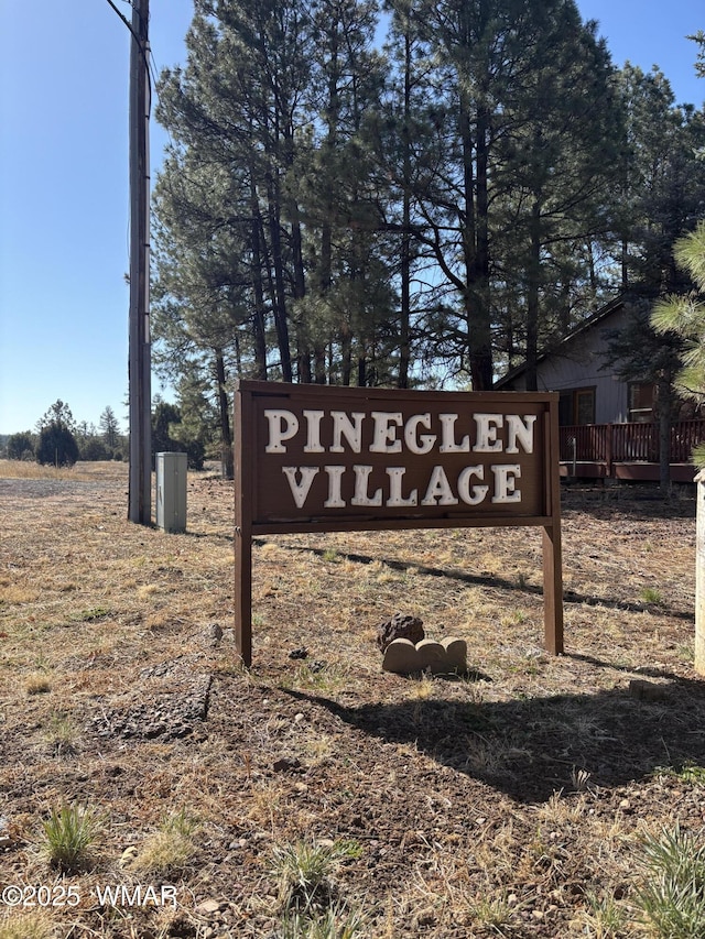 view of community / neighborhood sign