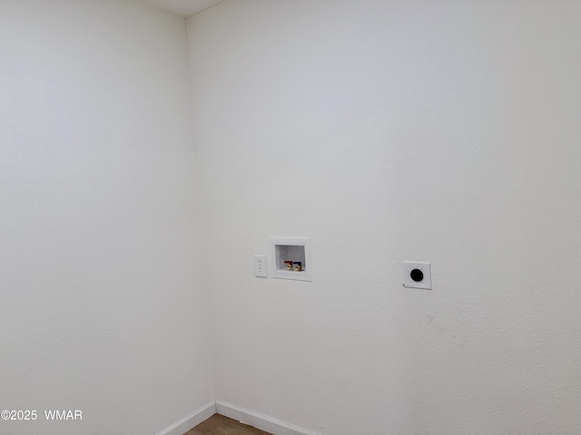 412 W 8th St S, Snowflake, AZ 85937 - laundry room featuring electric dryer hookup, hookup for a washing machine, and baseboards
