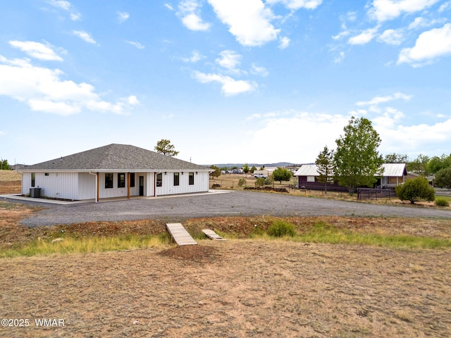 7141 Pair O Dice Rd, Show Low, AZ 85902 - view of front of house with board and batten siding