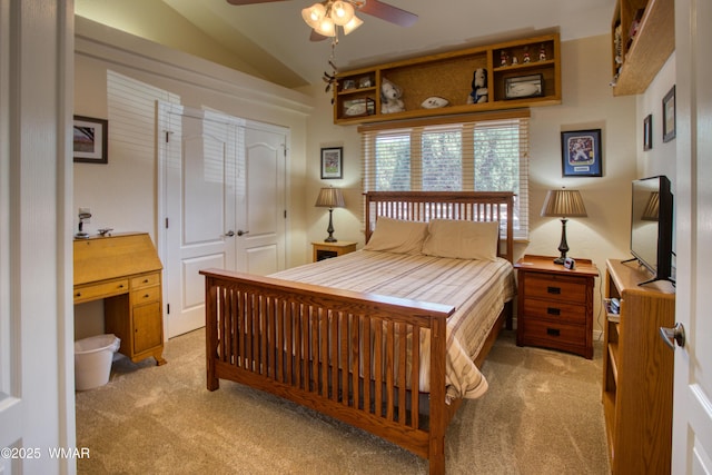 6646 Broken Arrow Way, Show Low, AZ 85901 - bedroom featuring light colored carpet and vaulted ceiling