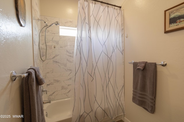 6646 Broken Arrow Way, Show Low, AZ 85901 - bathroom with shower / tub combo