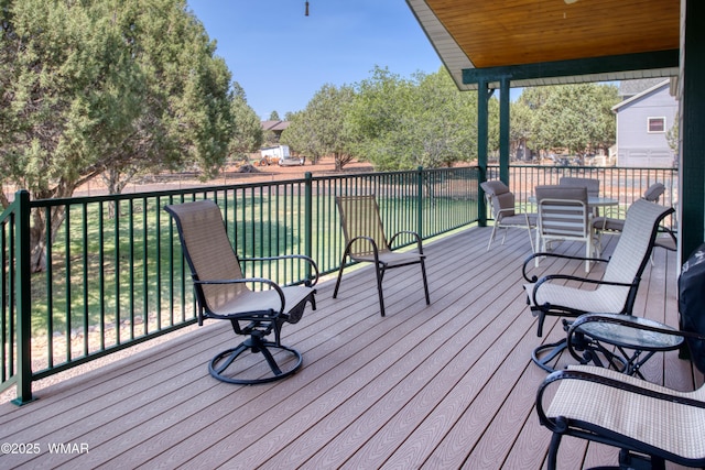 6646 Broken Arrow Way, Show Low, AZ 85901 - wooden terrace featuring a lawn
