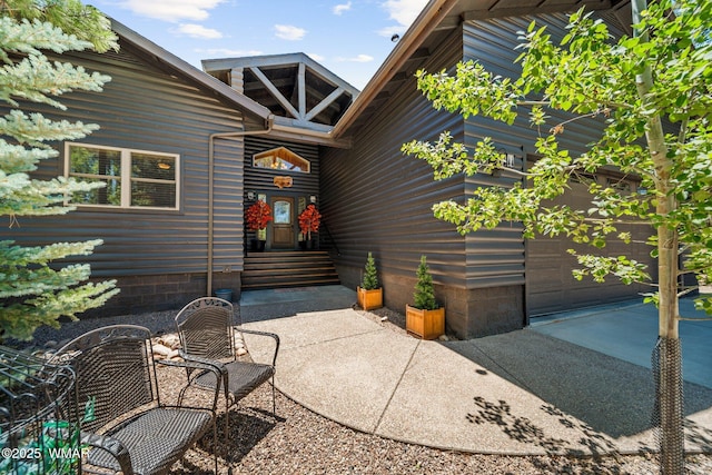 4683 Eagle Nest Ct, Lakeside, AZ 85929 - property entrance with concrete driveway