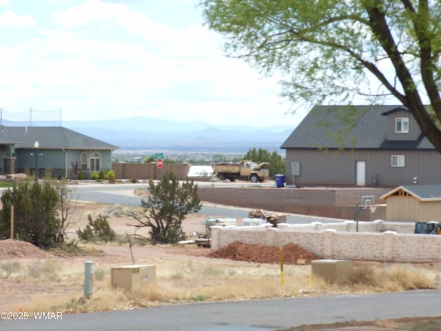 2124 W Vista Dr, Snowflake, AZ 85937 - view of yard featuring a mountain view