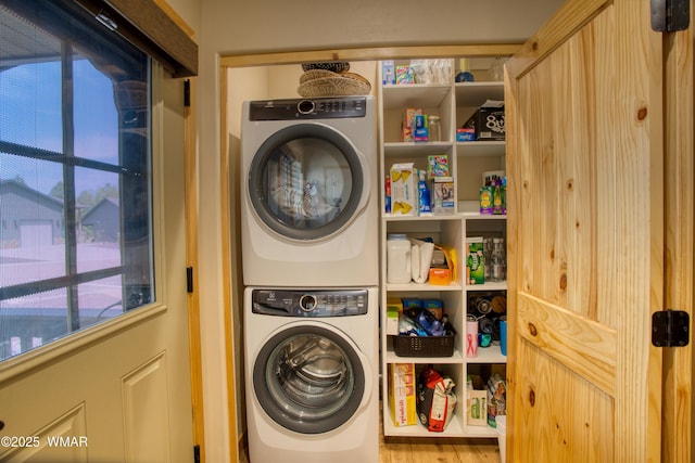 5863 Apollo Way, Lakeside, AZ 85929 - washroom with stacked washer / dryer