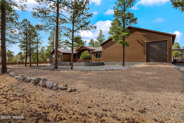 2737 Skyhawk Dr, Overgaard, AZ 85933 - view of side of property with driveway