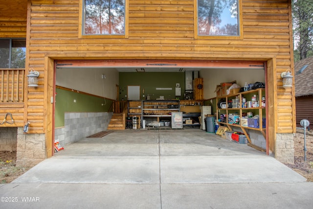 5238 Buck Springs Rd, Pinetop, AZ 85935 - garage featuring concrete driveway