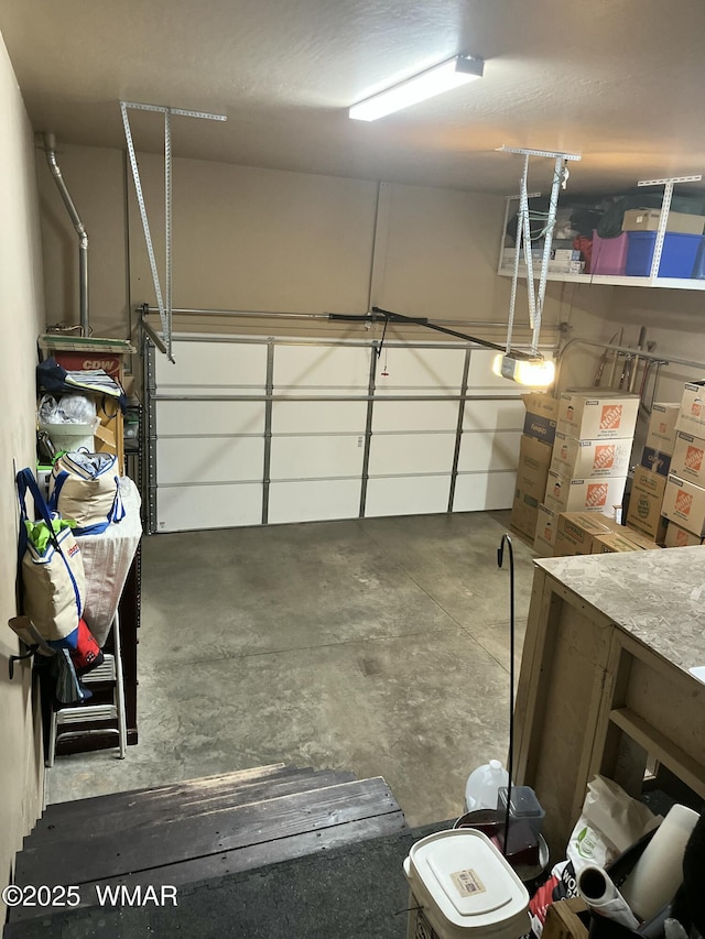 7431 N Gemini Ln, Lakeside, AZ 85929 - view of garage