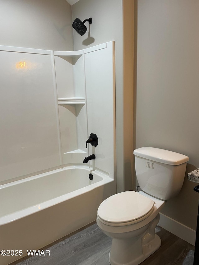 2426 Aspen Run, Pinetop, AZ 85935 - bathroom featuring baseboards, wood finished floors, toilet, and shower / bath combination