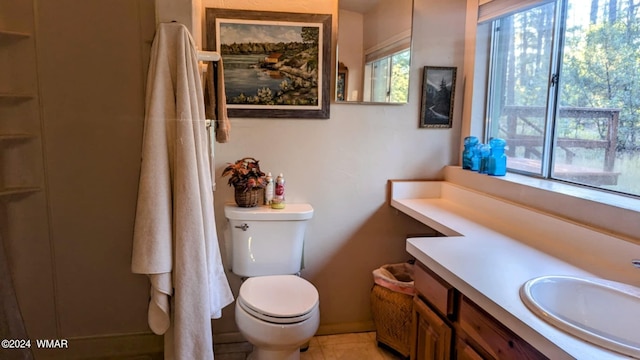 219 Yeager Ln, Lakeside, AZ 85929 - bathroom featuring toilet and vanity