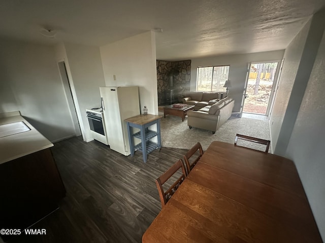 7204 Mark Twain Dr, Pinetop, AZ 85935 - kitchen featuring open floor plan, white appliances, and dark wood-style flooring
