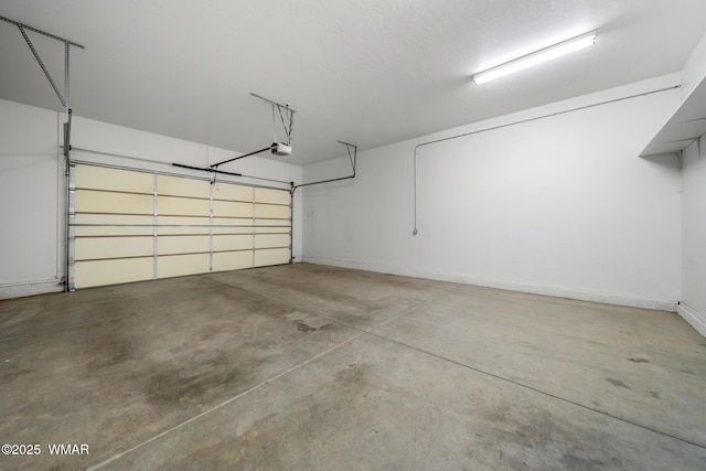 20 W Suncrest Ct, Show Low, AZ 85901 - garage with a garage door opener