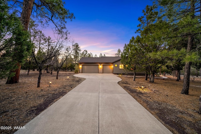 20 W Suncrest Ct, Show Low, AZ 85901 - view of front of home with a garage and driveway