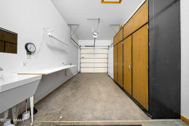 20 W Suncrest Ct, Show Low, AZ 85901 - garage with a garage door opener