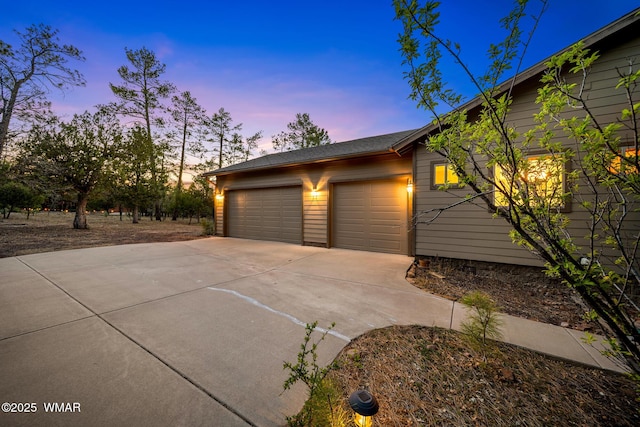 20 W Suncrest Ct, Show Low, AZ 85901 - garage with driveway