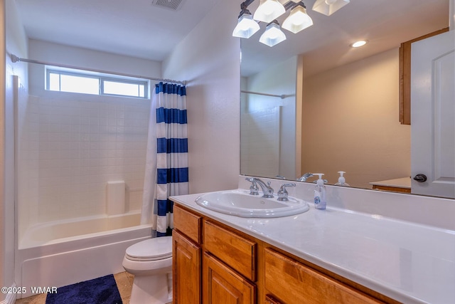 416 S 2nd St, Snowflake, AZ 85937 - full bathroom featuring toilet, vanity, and shower / tub combo