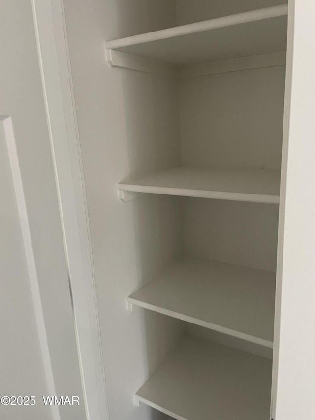 2490 Aspen Run, Pinetop, AZ 85935 - view of closet