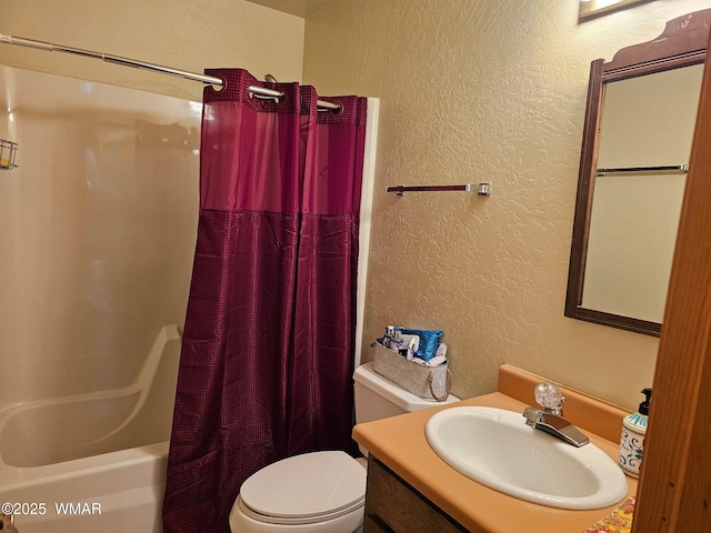 4989 Drifting Snow Loop Unit 4, Pinetop, AZ 85935 - bathroom with shower / tub combo, a textured wall, toilet, and vanity