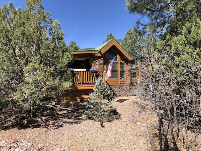 view of front of property