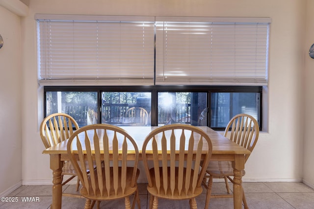 7125 Elk Trl, Show Low, AZ 85901 - dining space with tile patterned flooring and baseboards