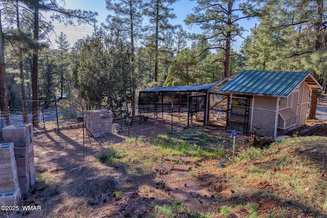 7125 Elk Trl, Show Low, AZ 85901 - view of yard with an outbuilding