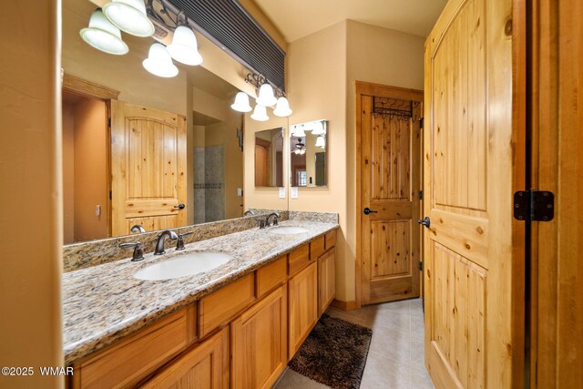 2011 N Lake Breeze Rd, Lakeside, AZ 85929 - full bath featuring tile patterned flooring and double vanity