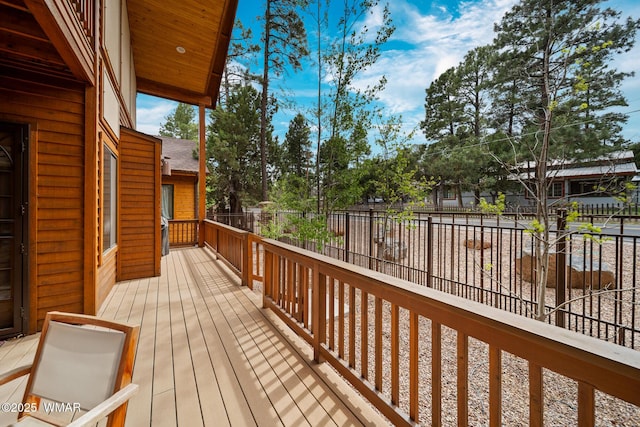 2011 N Lake Breeze Rd, Lakeside, AZ 85929 - wooden deck with fence