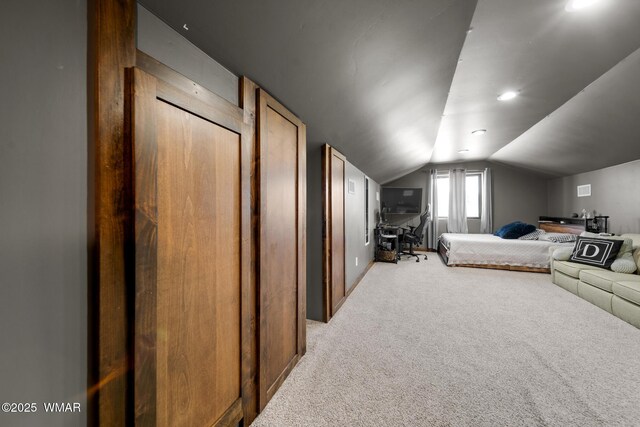 2872 Penny Ln, Lakeside, AZ 85929 - bedroom featuring light colored carpet, lofted ceiling, and baseboards