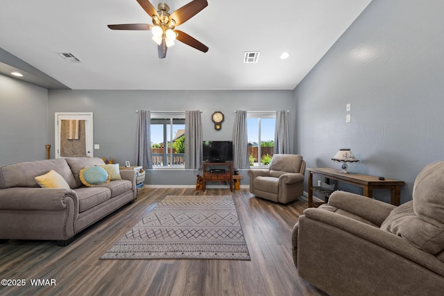 289 N Divot Dr, Eagar, AZ 85925 - living area with wood finished floors, ceiling fan, and recessed lighting