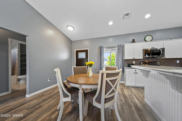 289 N Divot Dr, Eagar, AZ 85925 - dining area with dark wood finished floors