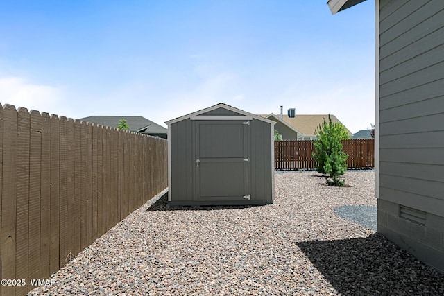289 N Divot Dr, Eagar, AZ 85925 - fenced backyard with a storage unit