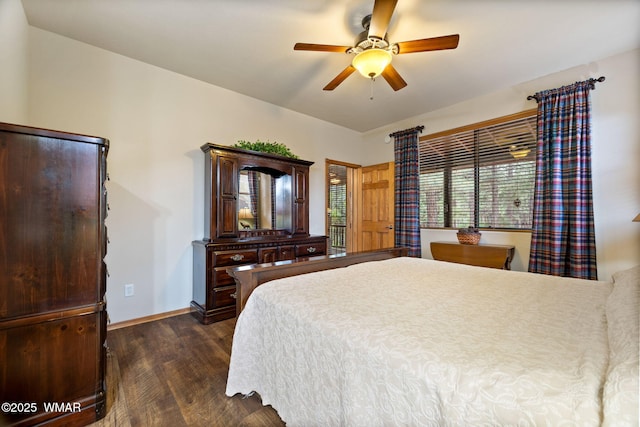 380 N Retreat Dr, Show Low, AZ 85901 - bedroom with dark wood-type flooring, baseboards, and ceiling fan