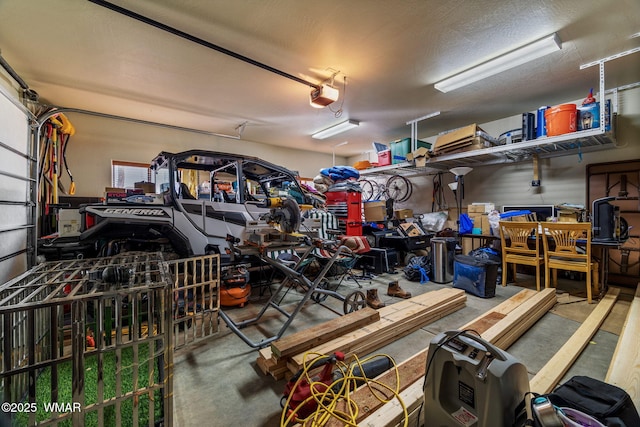1430 E Pine Oaks Dr, Show Low, AZ 85901 - garage with a garage door opener