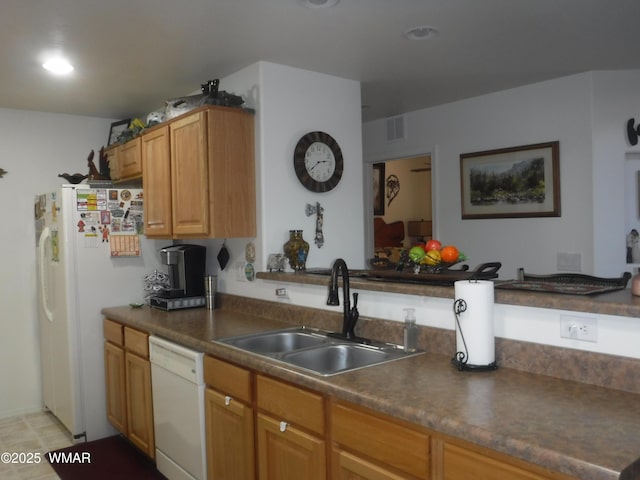 3024 Buck Crossing Way, Pinetop, AZ 85935 - kitchen featuring a sink, white appliances, and dark countertops