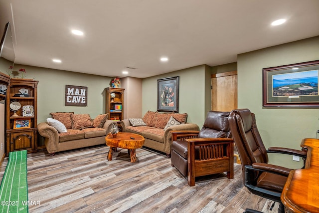 4040 W Ninebark Ln, Show Low, AZ 85901 - living area with wood finished floors and recessed lighting