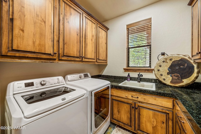 4040 W Ninebark Ln, Show Low, AZ 85901 - laundry room featuring cabinet space and separate washer and dryer