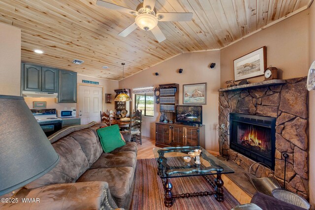2218 Mogollon Rim Dr, Overgaard, AZ 85933 - photo 11