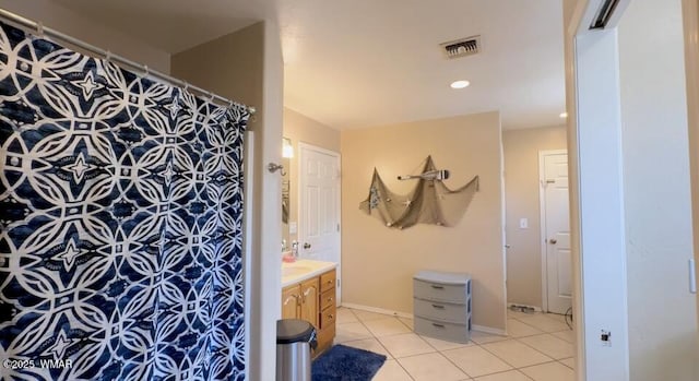 bathroom featuring curtained shower, recessed lighting, vanity, visible vents, and tile patterned floors