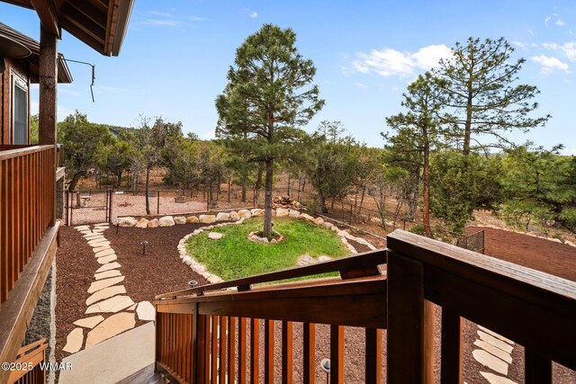 1610 S Canyon Ridge Trl, Show Low, AZ 85901 - view of yard featuring fence