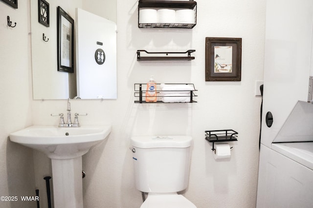 2853 Markham Rd, Overgaard, AZ 85933 - bathroom with toilet and a sink