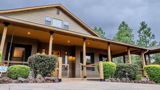 view of front of house featuring covered porch