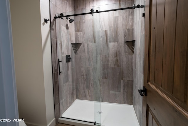 2071 N Bison Pass Ct, Show Low, AZ 85901 - full bath featuring a shower stall