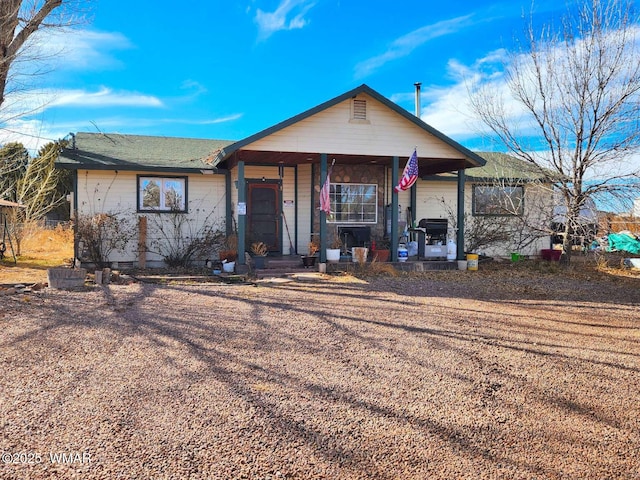 view of front of house featuring a porch