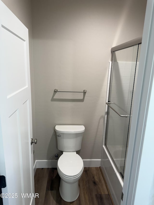 881 S Ridgeway Pl, Show Low, AZ 85901 - bathroom with wood finished floors and enclosed tub / shower combo