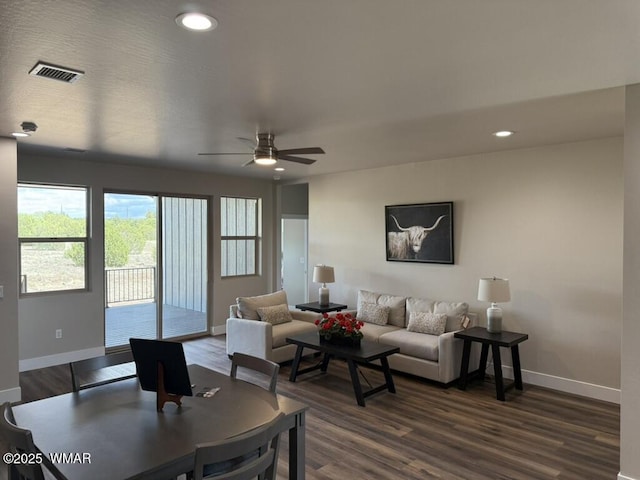 881 S Ridgeway Pl, Show Low, AZ 85901 - living area with ceiling fan, dark wood-type flooring, and recessed lighting