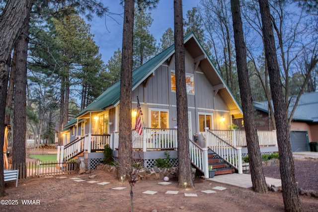 4211 Pinetree Ln, Pinetop, AZ 85935 - chalet / cabin with covered porch, driveway, and fence