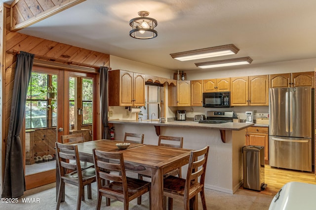 1720 W Huning, Show Low, AZ 85901 - dining area featuring wood walls